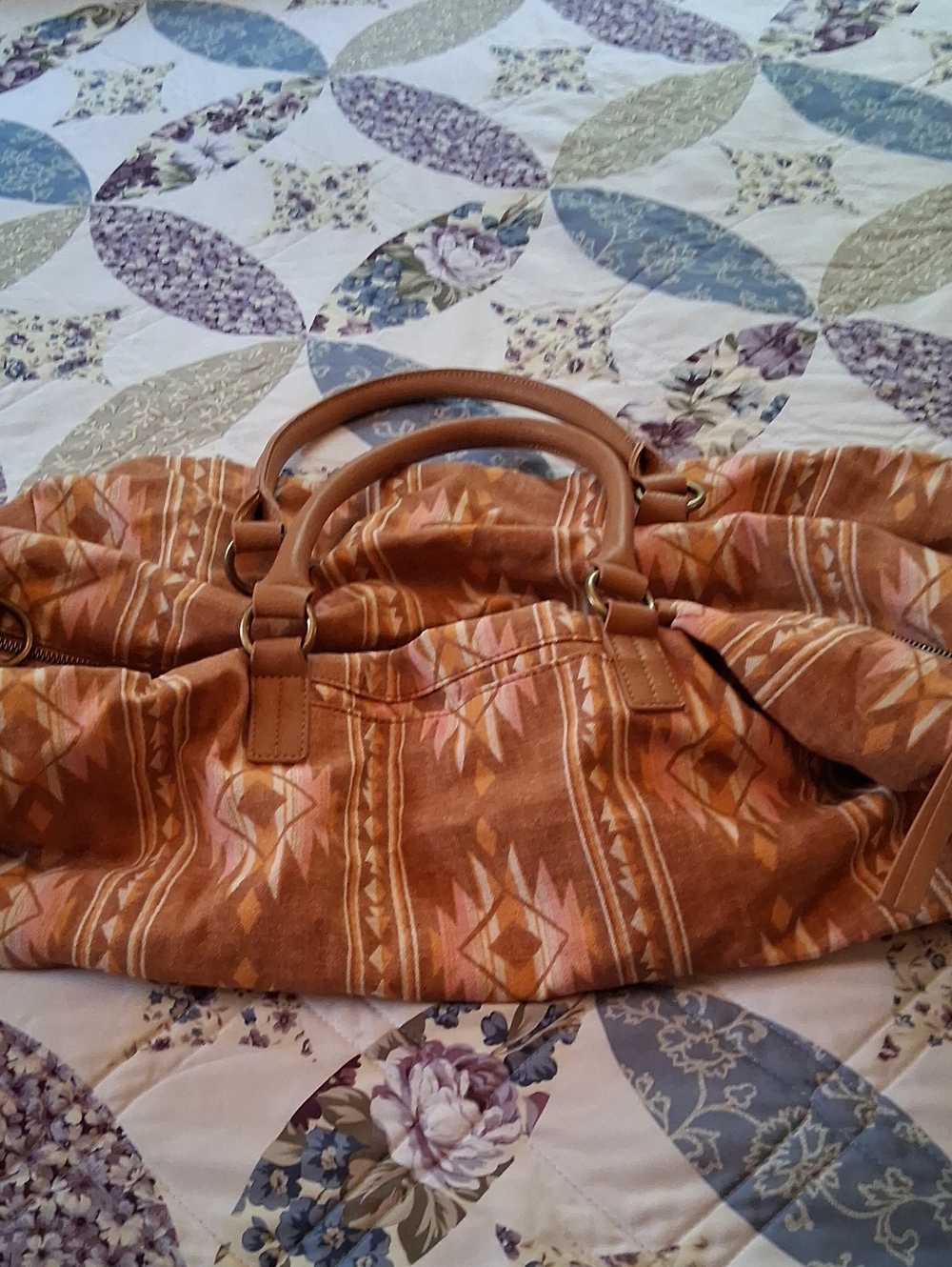 Women's Tan Aztec Pattern Weekend Bag. Like New.